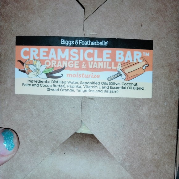Biggs & Featherbelle Creamsicle Soap bars (multiple bars new in packaging) - Picture 4 of 5